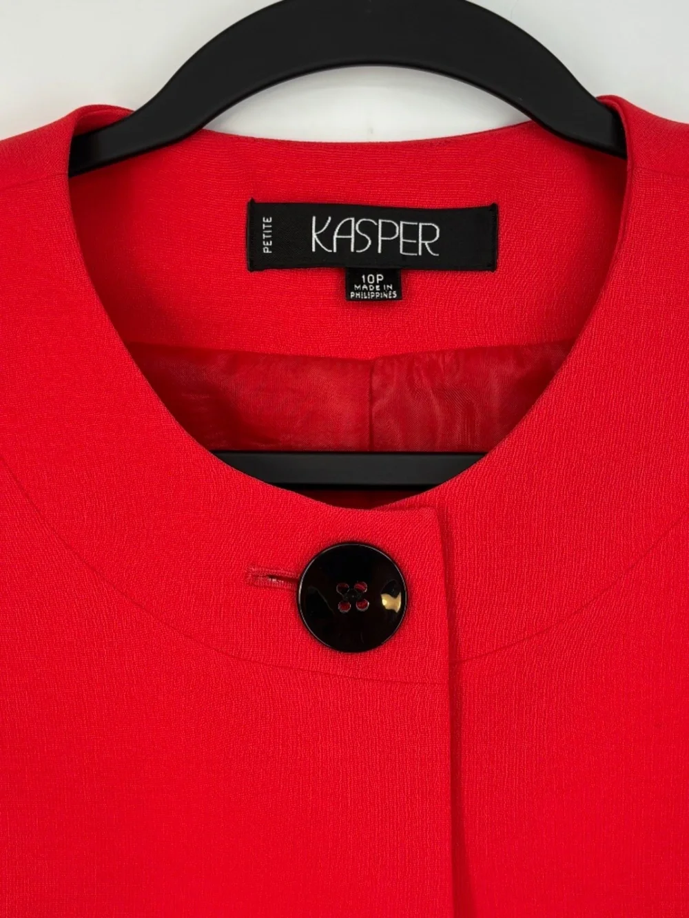 Kasper Womens PETITE 10P Blazer Jacket Tomato Red Big Black Buttons 3/4 Sleeves