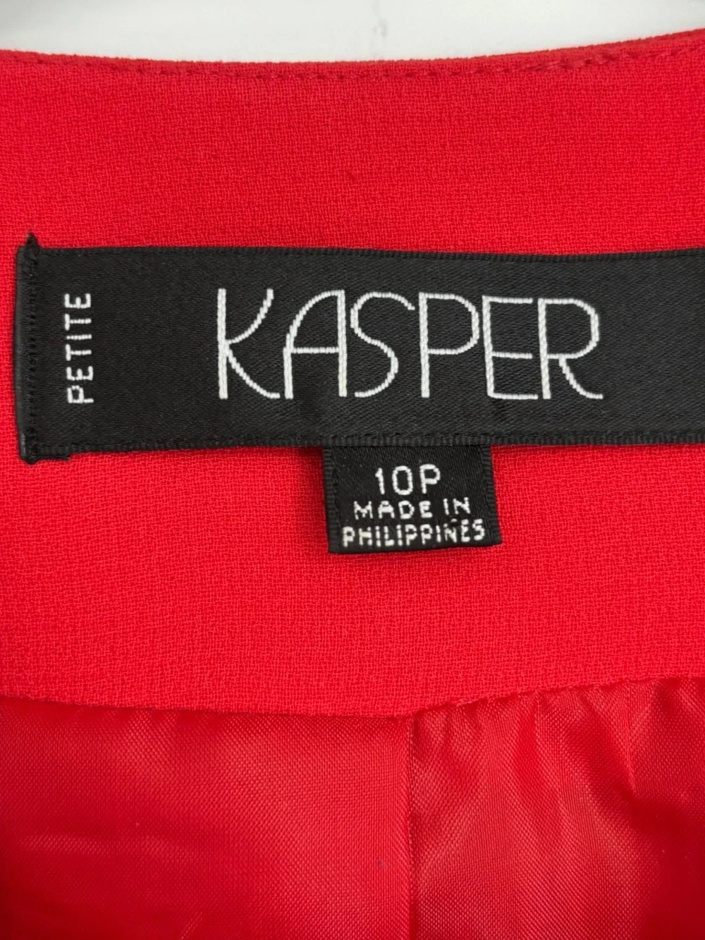 Kasper Womens PETITE 10P Blazer Jacket Tomato Red Big Black Buttons 3/4 Sleeves