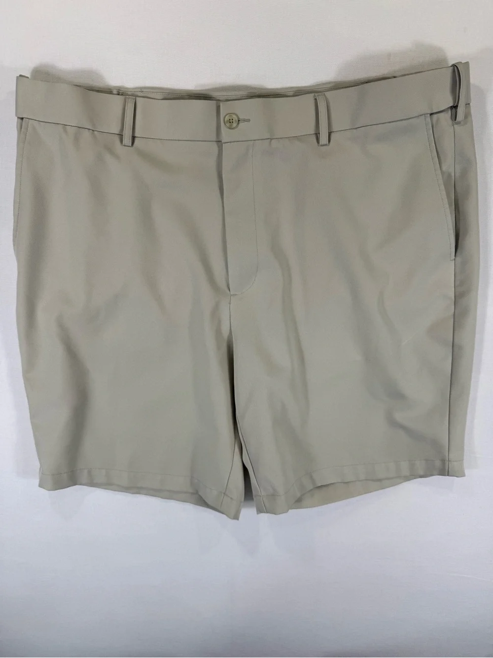 Grand Slam Men's Flat-Front Shorts in Light Beige
