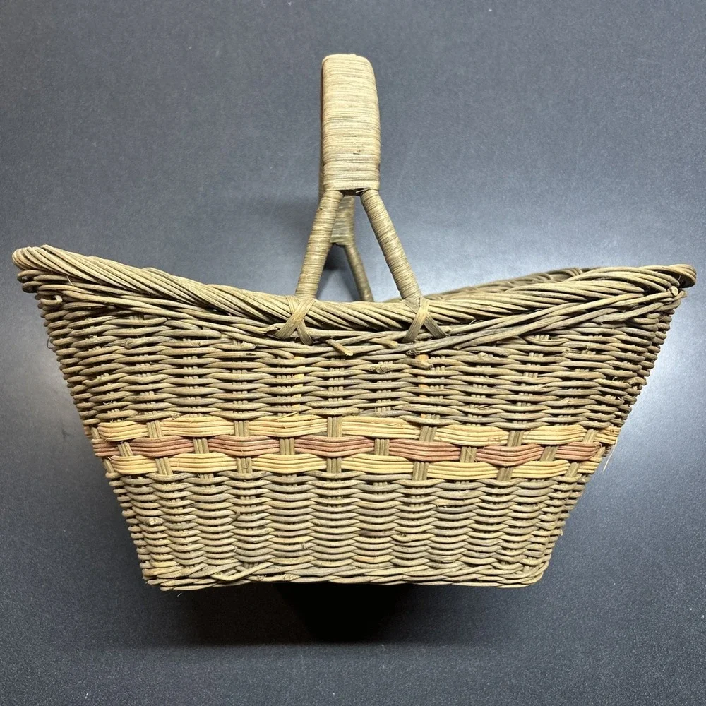 Vintage Dollywood Artisan Wicker Gathering Bread Basket with Handle Large 16