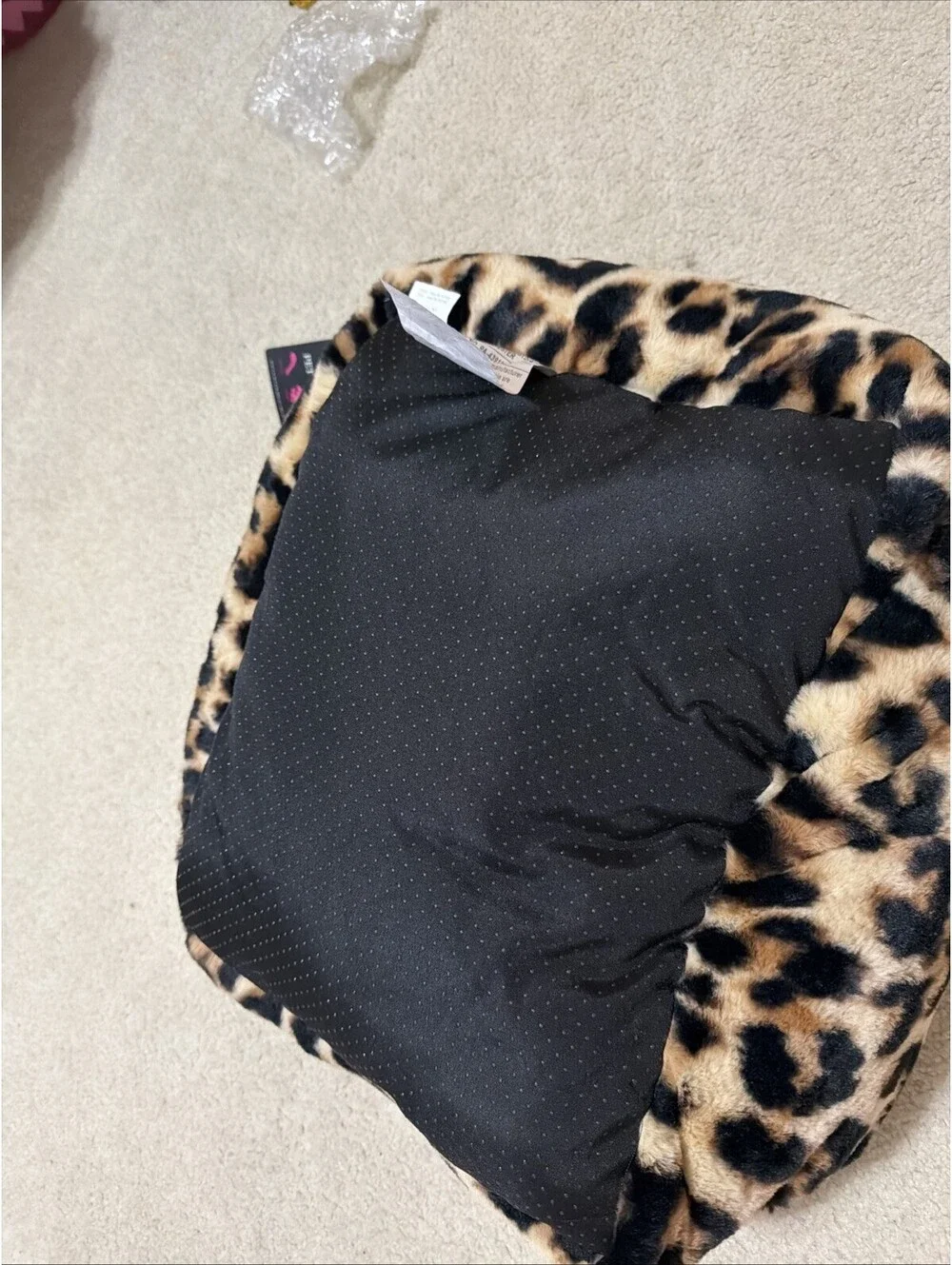 Ed Hardy shipped advantage cuddler