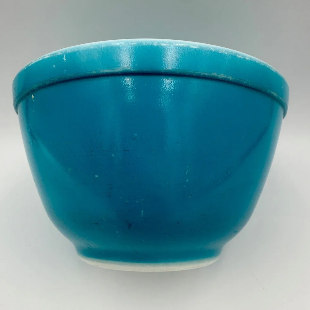 Vintage Pyrex 401 Turquoise Blue Mixing Bowl 1.5 Pint Milk Glass Mid Century