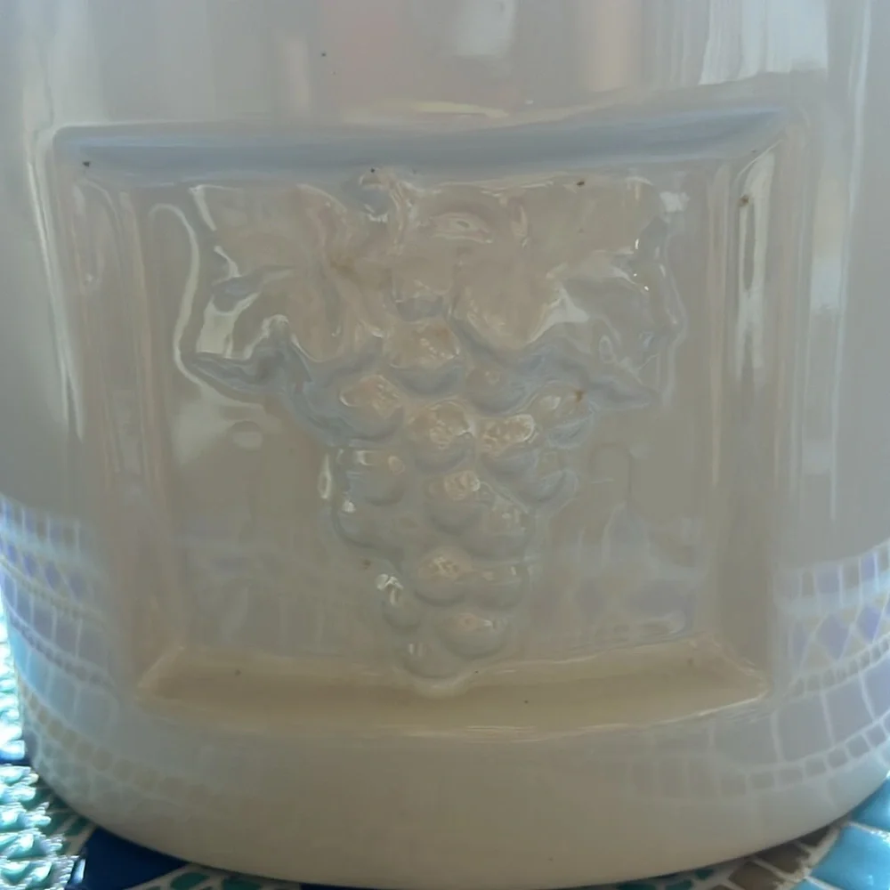 VINTAGE CANISTER LOCKING LID RAISED FRUIT DESIGN