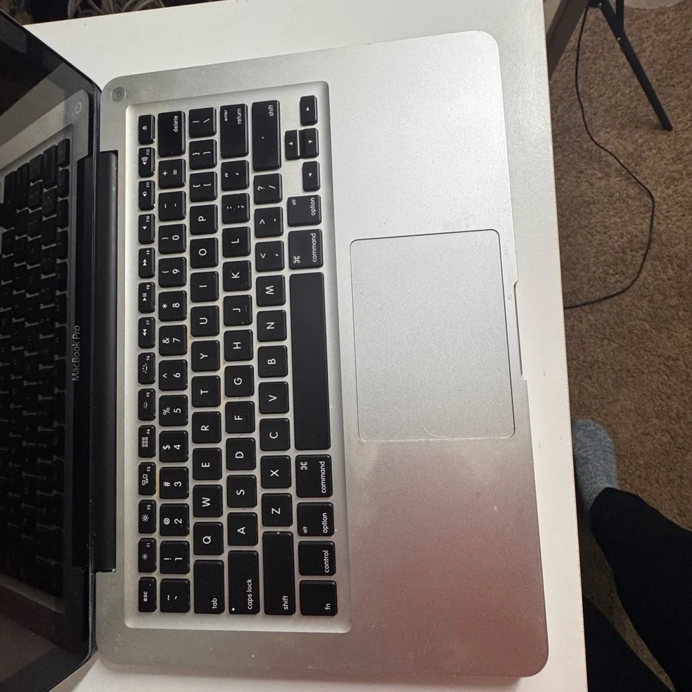 Apple MacBook Pro Laptop A1278 Silver – For Parts / Repair