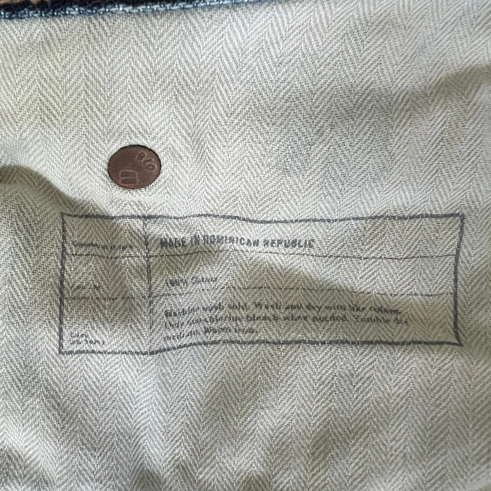 Banana Republic these banana