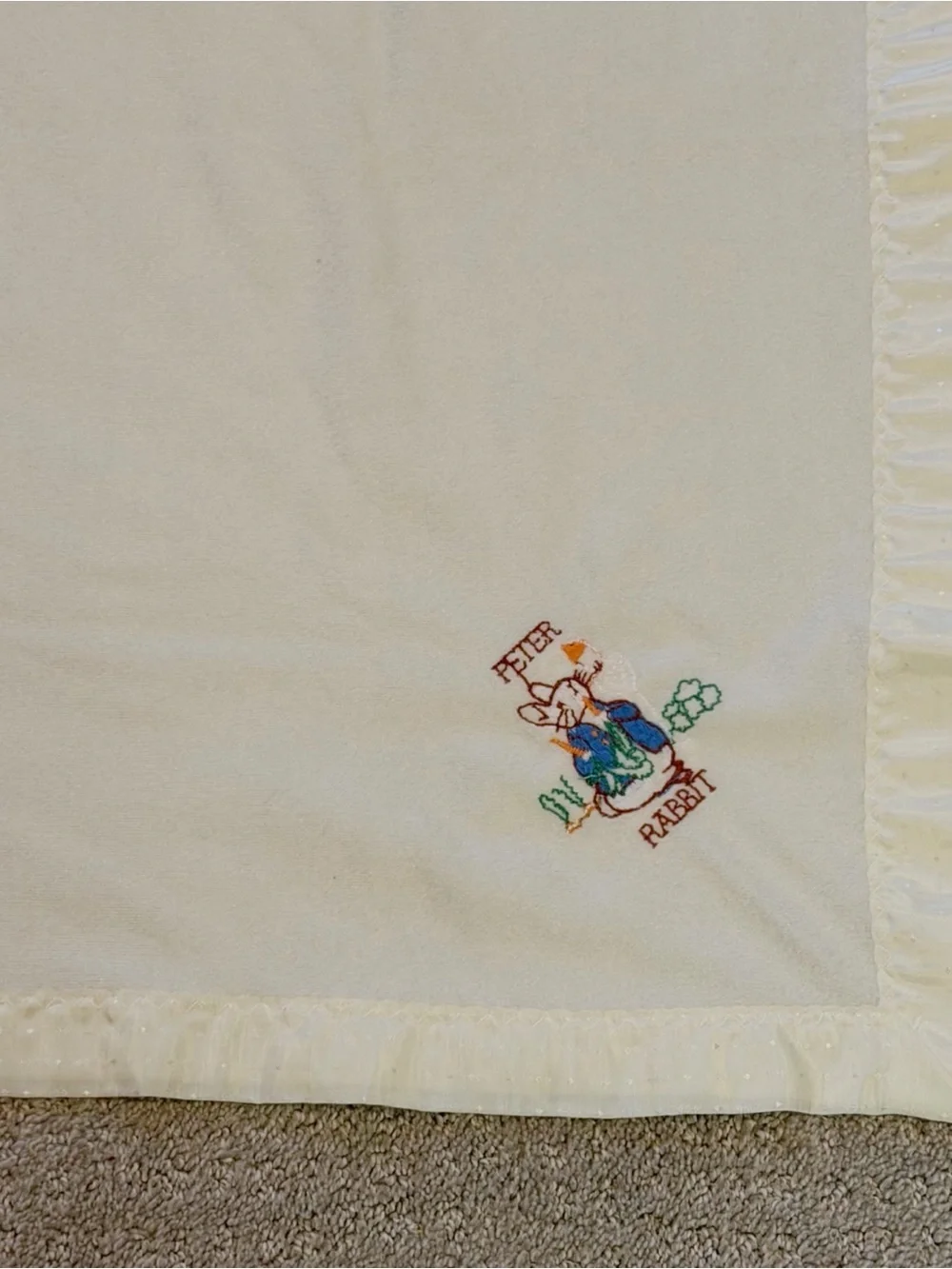 Vintage Quiltex Beatrix Potter Peter Rabbit Baby Receiving Blanket Satin Trim