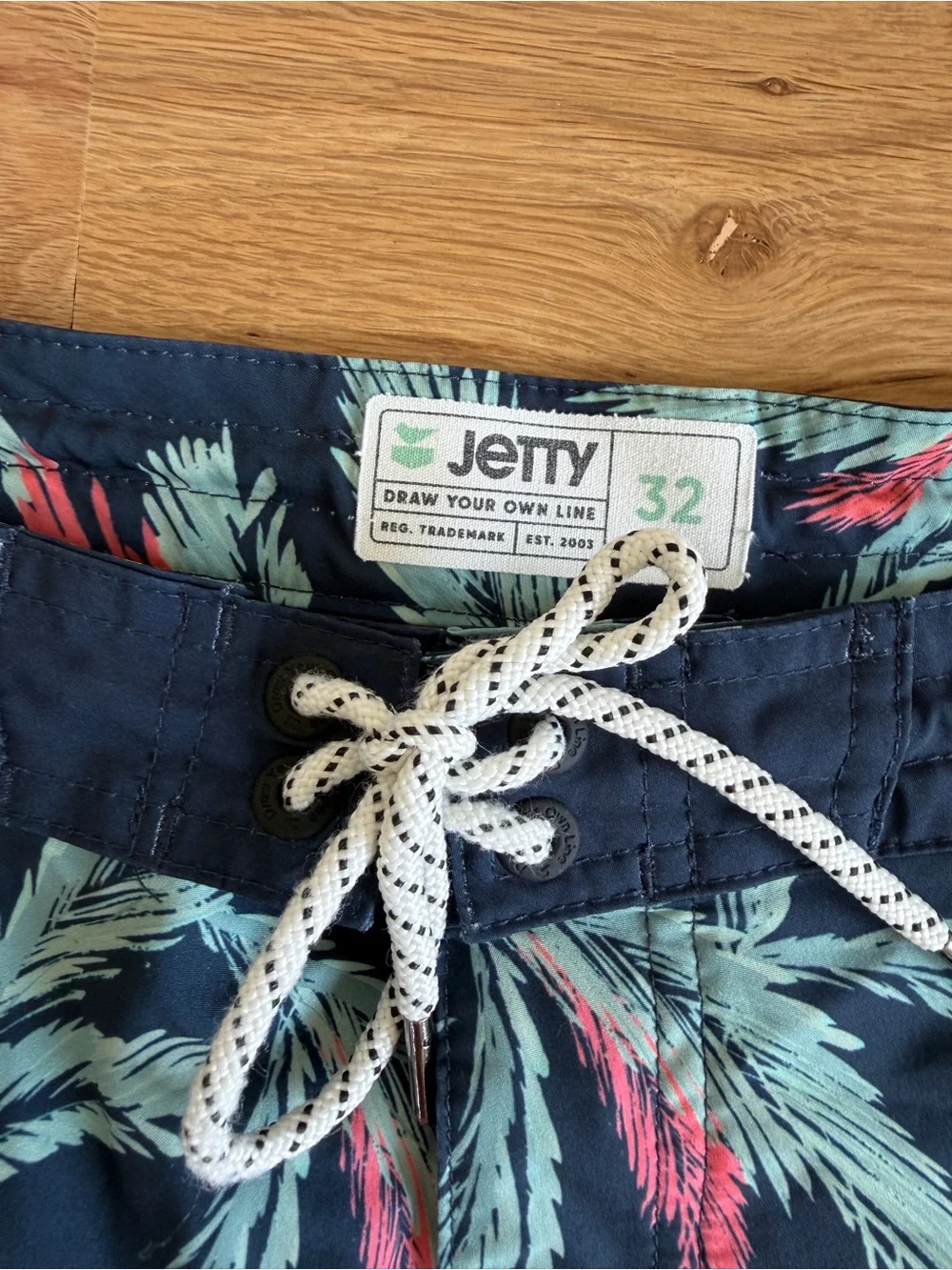Jetty Mollusk 8” Navy Palm Leaf-Print Boardshorts - Size 32