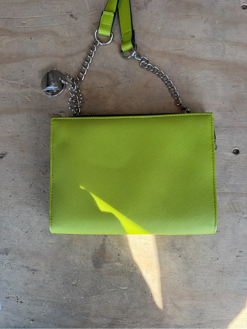Steve Madden compact steve