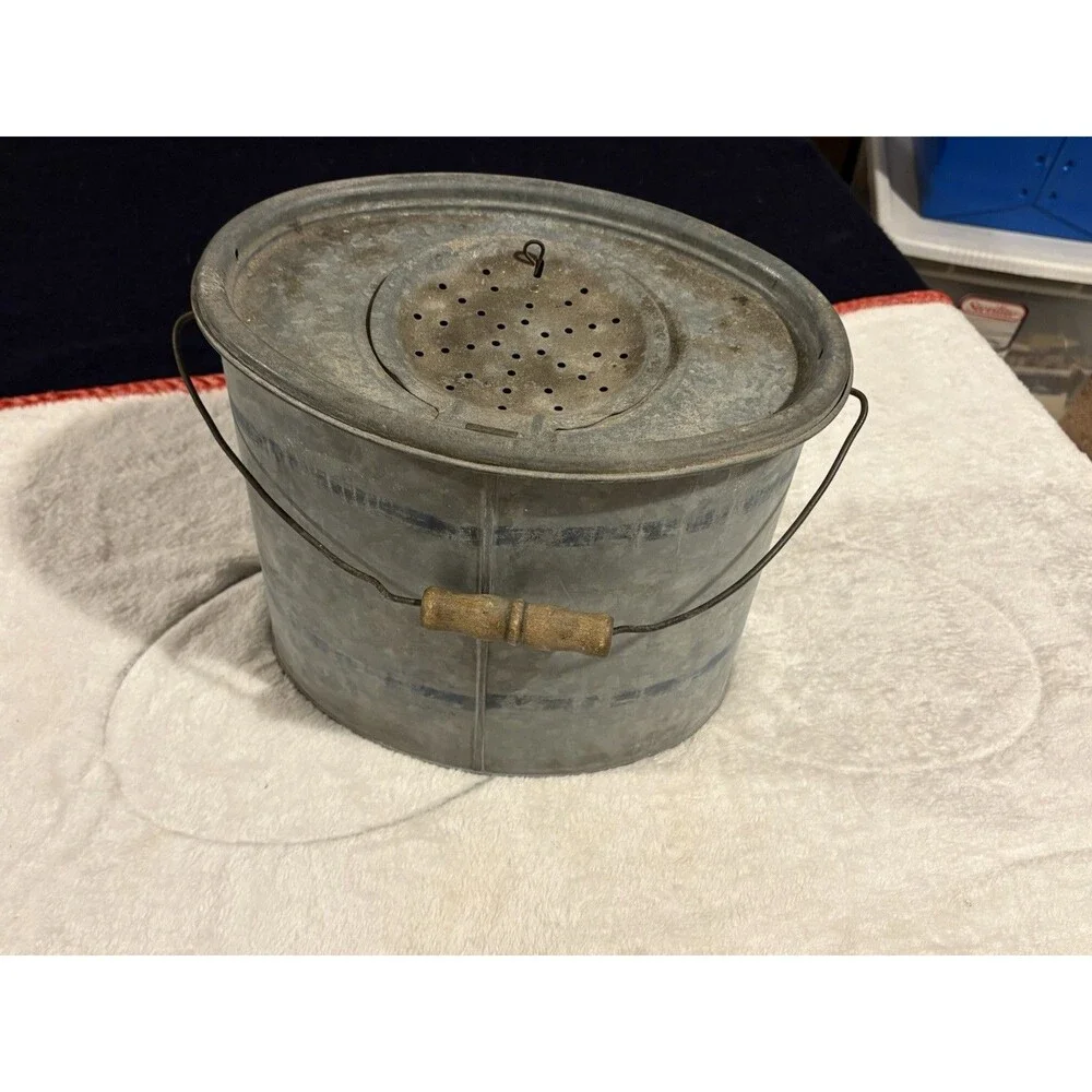 Vintage Falls City Air Breather 810-G Galvanized Minnow Bait Bucket Complete