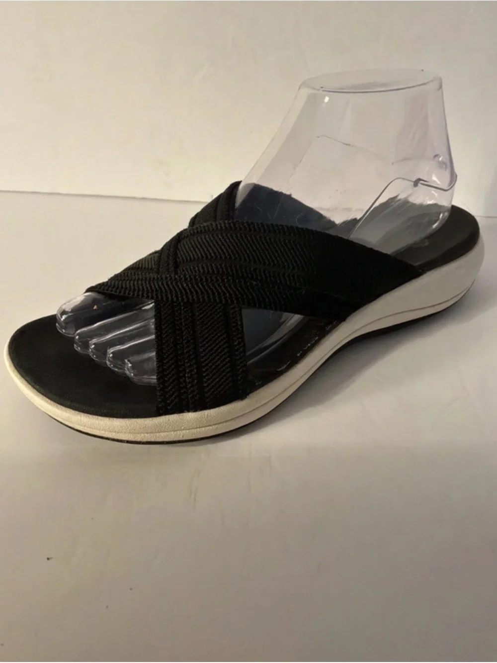 Clarks slip sandals