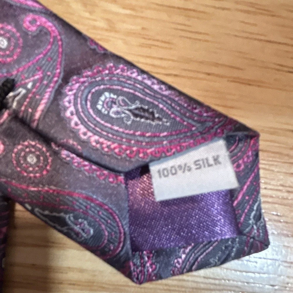 Bruno Biasi 100% Silk Pointed Tie Purple Paisley Woven One Size