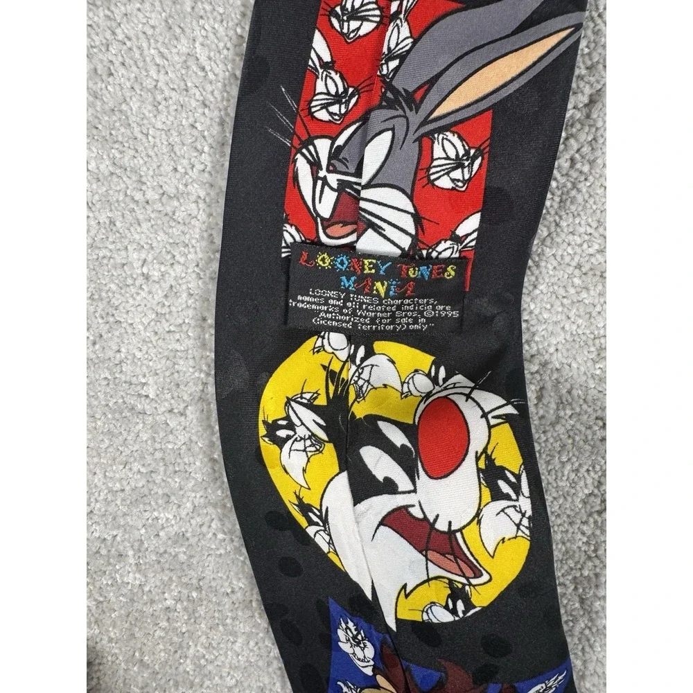 Vintage Looney Tunes Mania Tie - Bugs Bunny, Sylvester, Taz, Daffy Duck‎ 1995