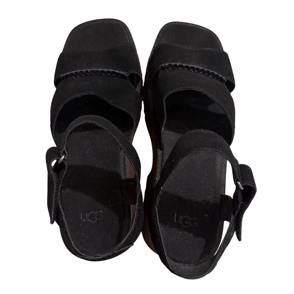 UGG goldenglow platform