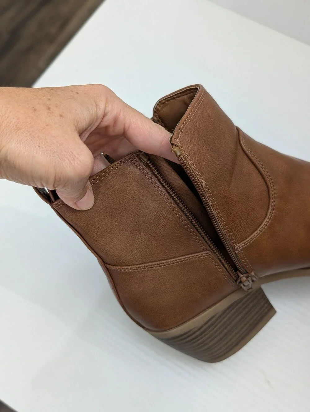 Old Navy Women Brown Faux Leather Western Ankle Boots Size 9 Booties Fall Casual