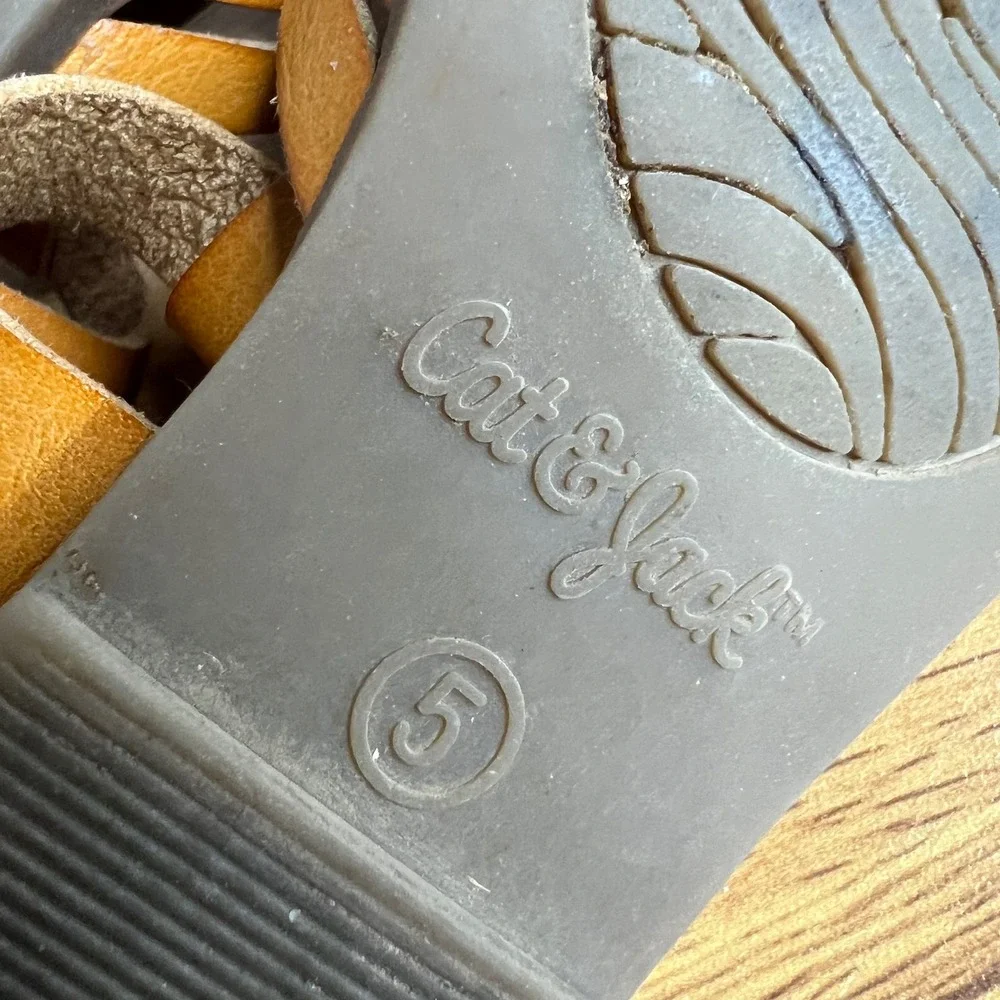 Cat & Jack Sandals Toddler‎ 5 Tan Fisherman Huarache Caged Closed Toe