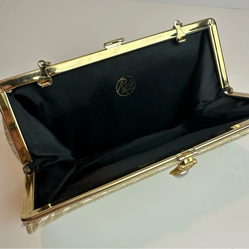 Vintage gold rulo clutch