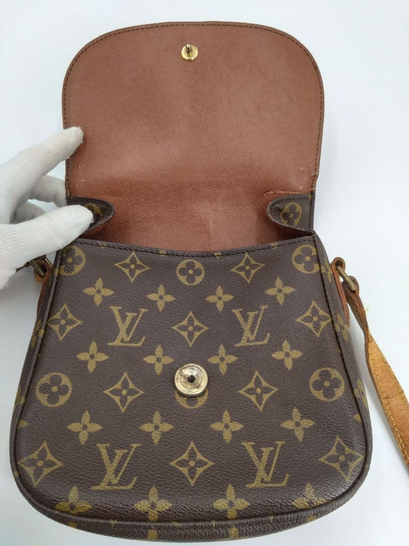 LOUIS VUITTON <div class=gnlqyh