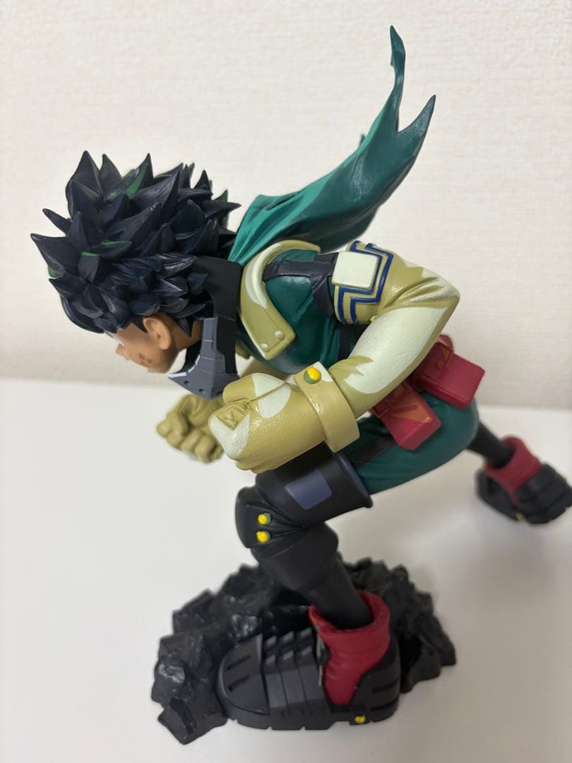 includes acrylic