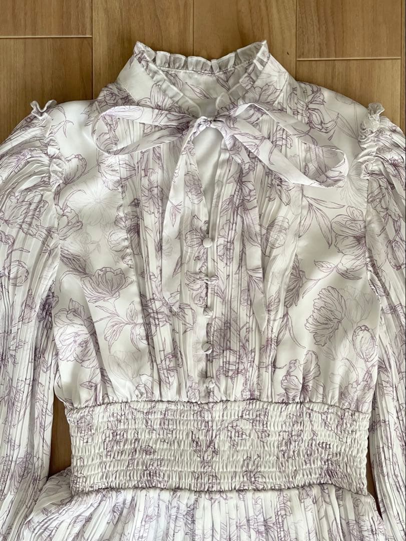tocco closet

 / 

Size : M worn div>