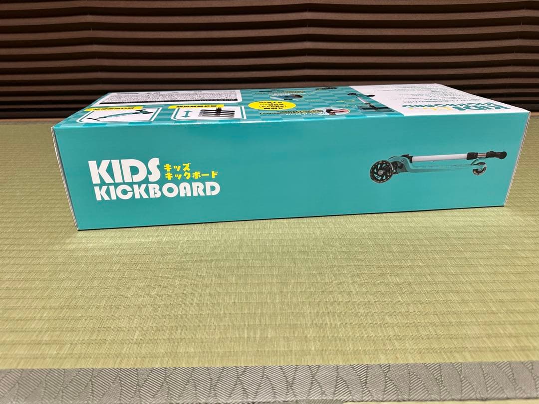 Kids Kickboard White/Mint Blue - Brand New, Unused