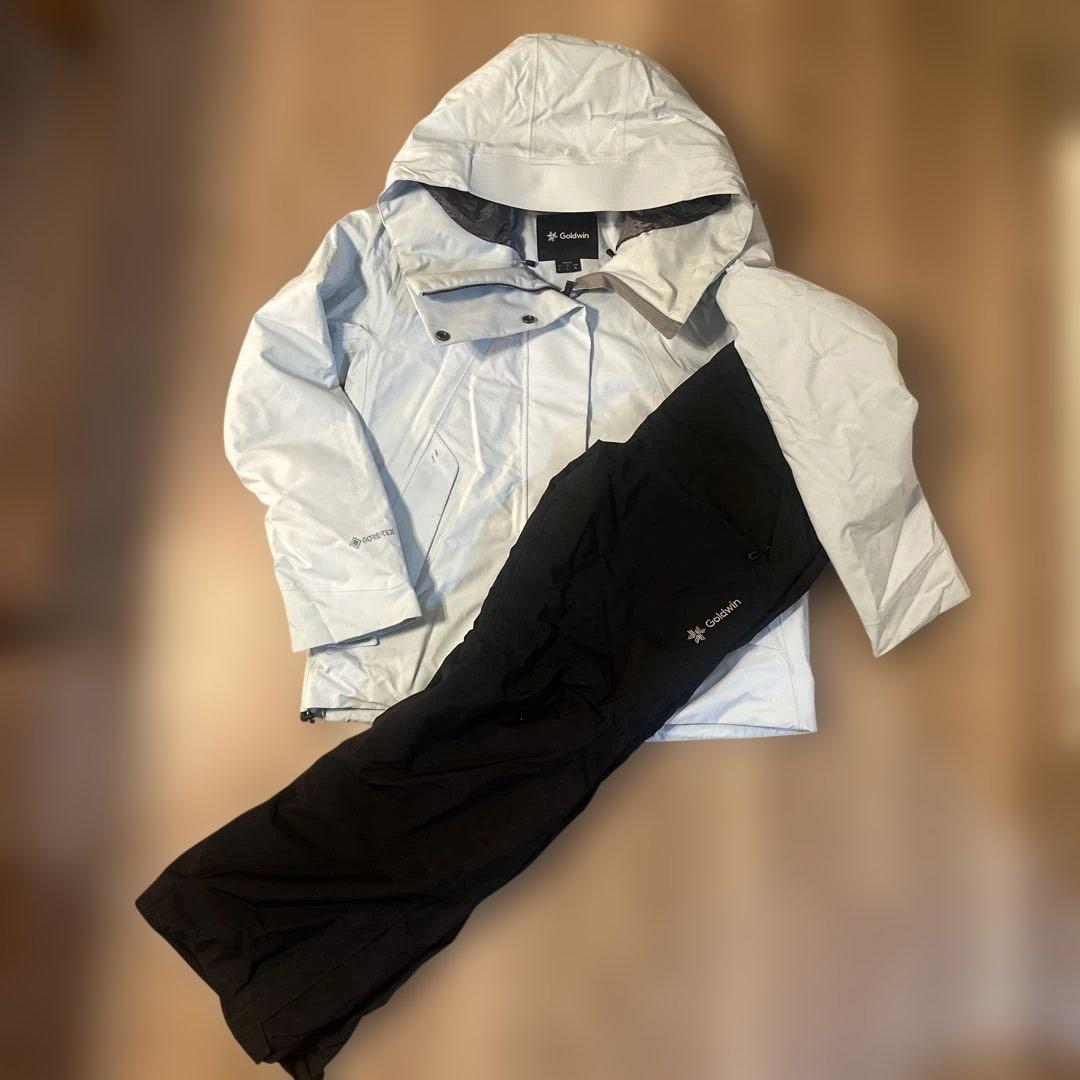 GOLDWIN GORE-TEX Ski Wear Set (Top and Bottom)