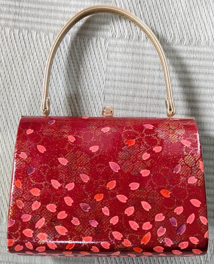 【Beautiful Condition】Red Japanese Bag for Ceremonial Occasions - Cherry Blossom Pattern Clutch Bag for Graduation Ceremonies and Coming-of-Age Ceremonies