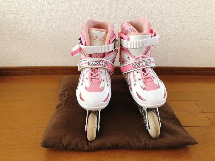 TWINKLE Roller Skates ☆11