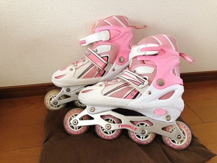 TWINKLE Roller Skates ☆11