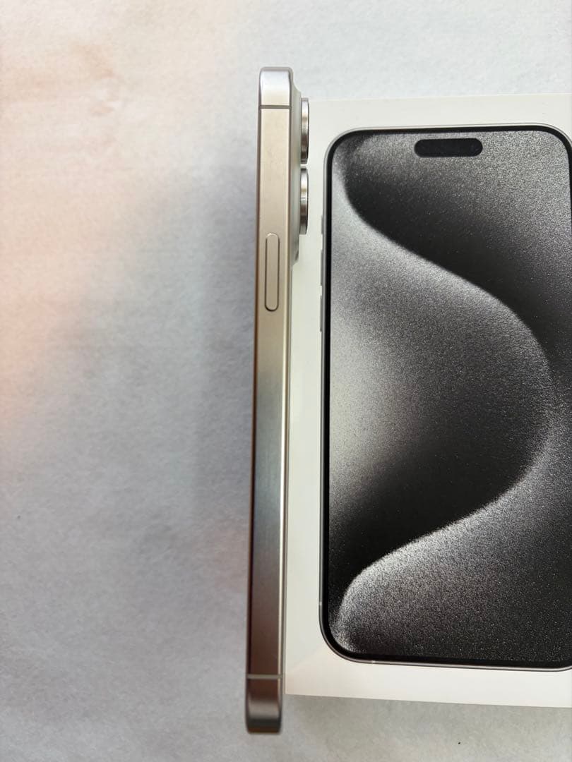【Excellent Condition】iPhone 15 Pro Max 256GB White Titanium SIM-Free