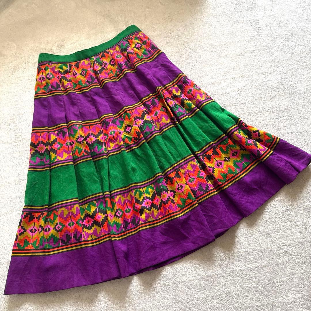 Excellent Condition ✨️ [XL Size Equivalent] 100% Wool Geometric All-Over Print Flare Skirt, Oversized, Retro