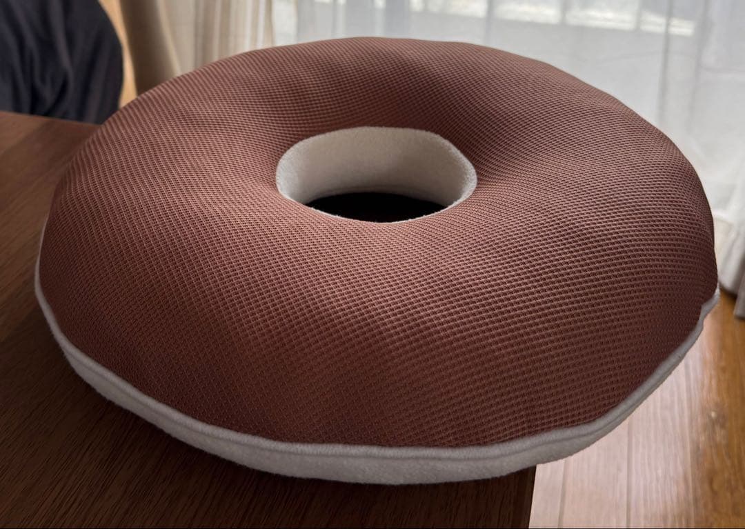 Round Seat Cushion - Available in White and Brown (2 Colors)