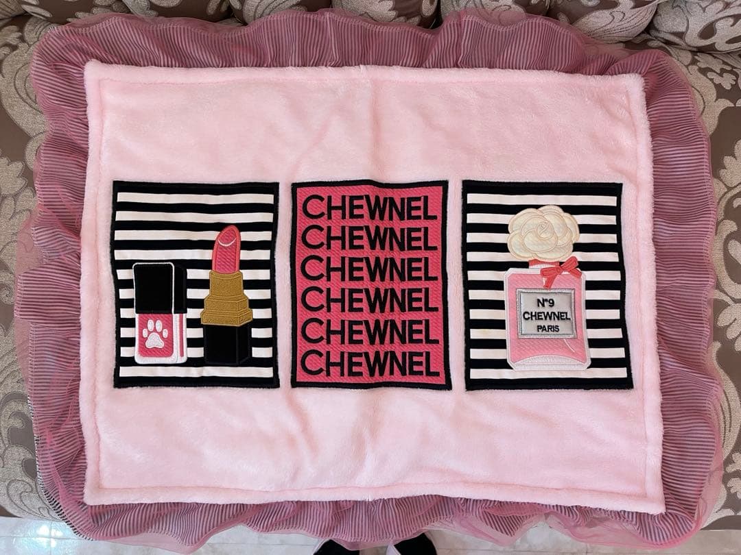 Luna Blue Channel Border Perfume Cafe Mat