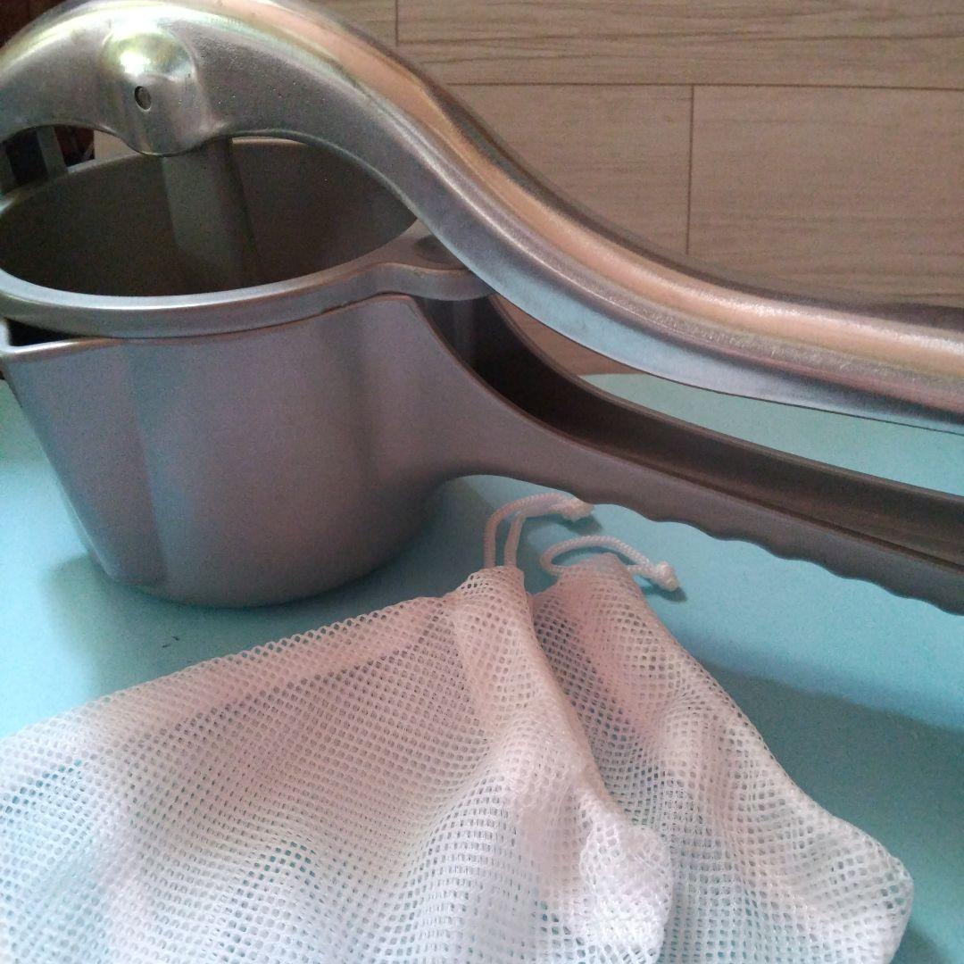 Hand Juicer with Mesh Net MEIDOINJAPAN