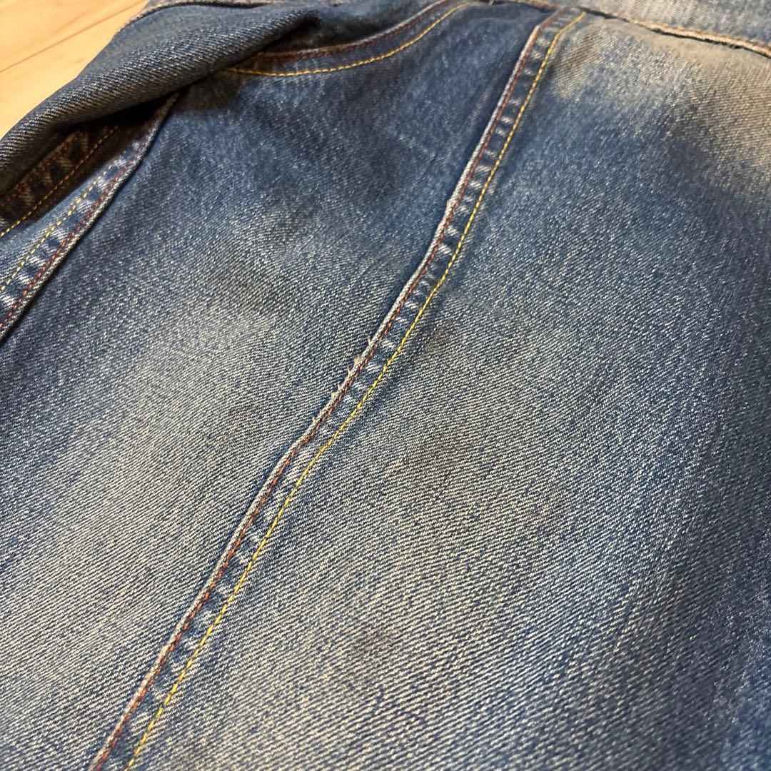 Levis

 / 

Size : M <div class=gnlqyh