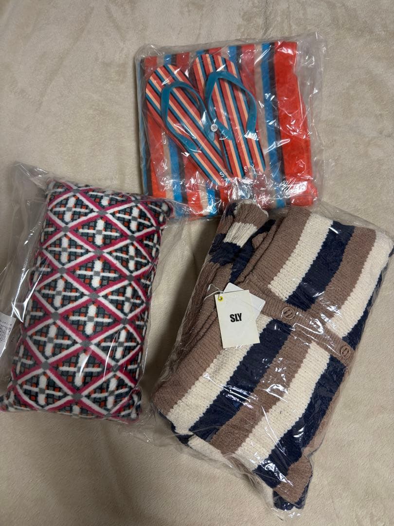 SLY Novelty Set of 3, Unused