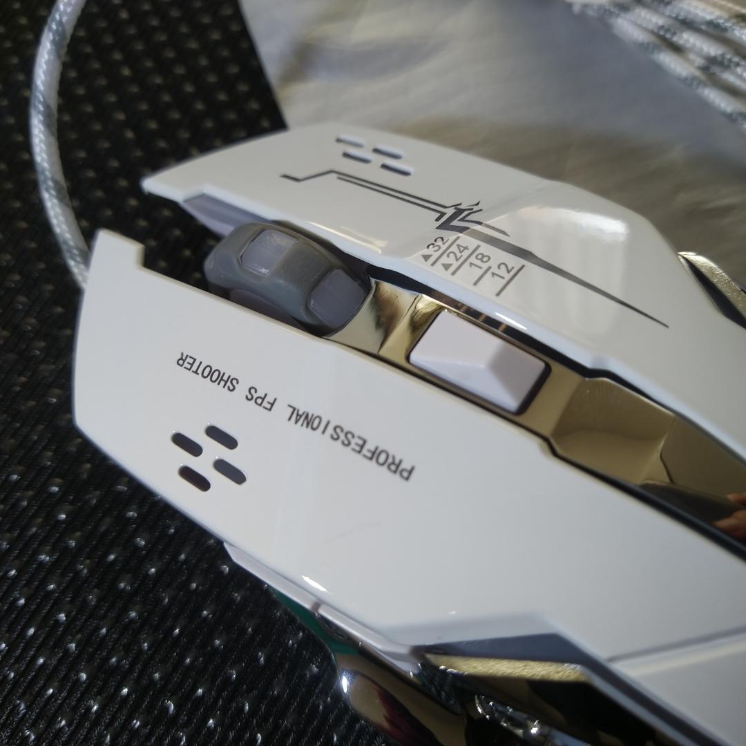 【White】High-Performance Gaming Mouse ★ RGB Light Effects * Optical Wired Mouse