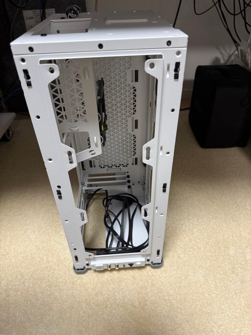 2000D AIRFLOW Mini-ITX PC Case - White