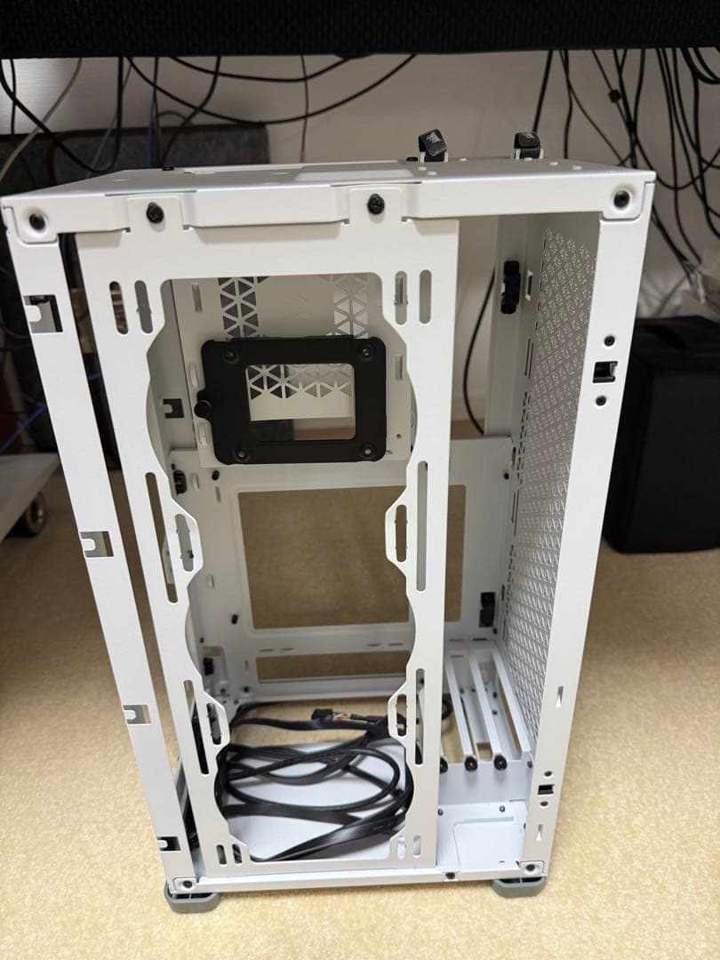 2000D AIRFLOW Mini-ITX PC Case - White
