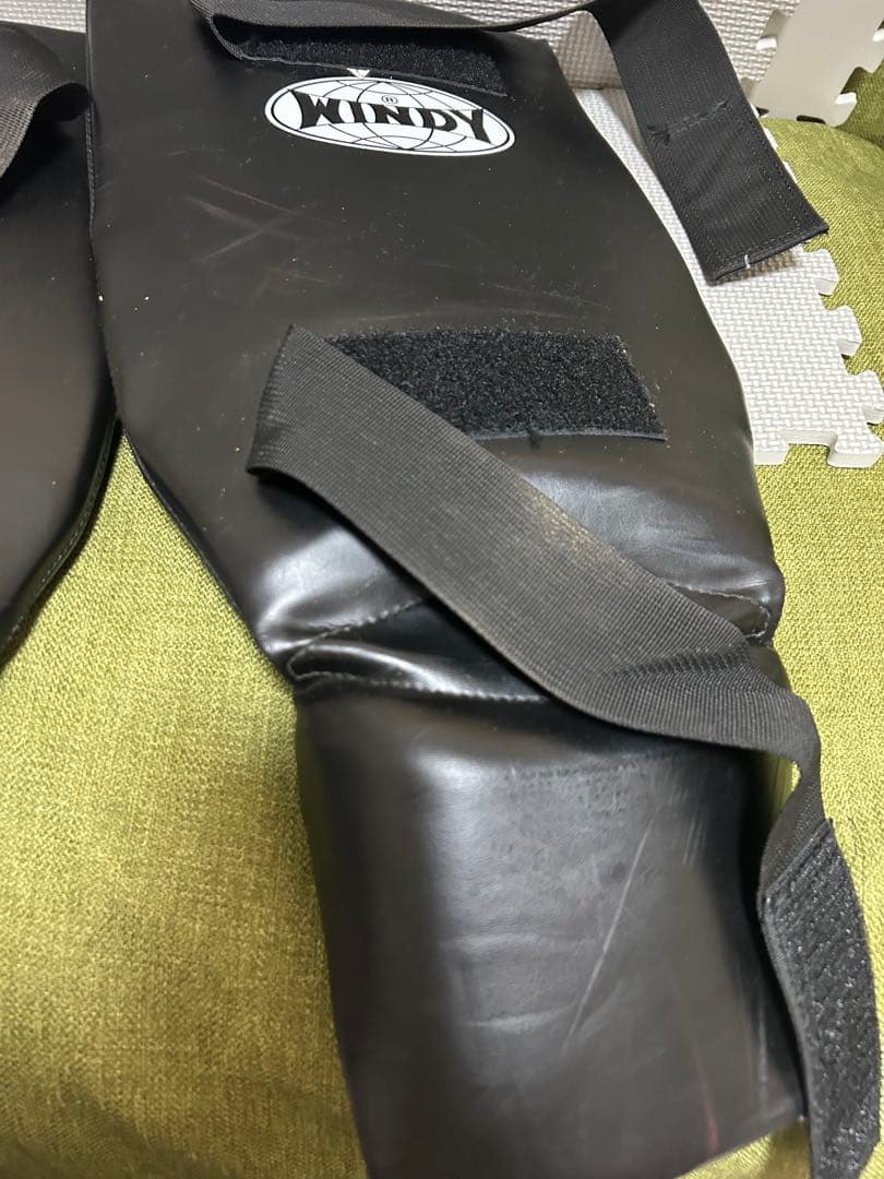 Windy Shin Guards L