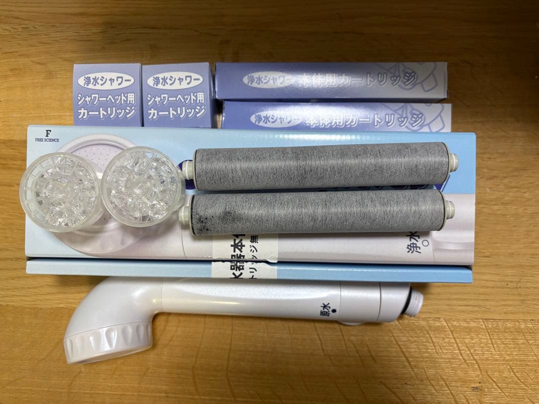 Soryusan Water Purifying Shower Head & Cartridge Set (2 pieces)