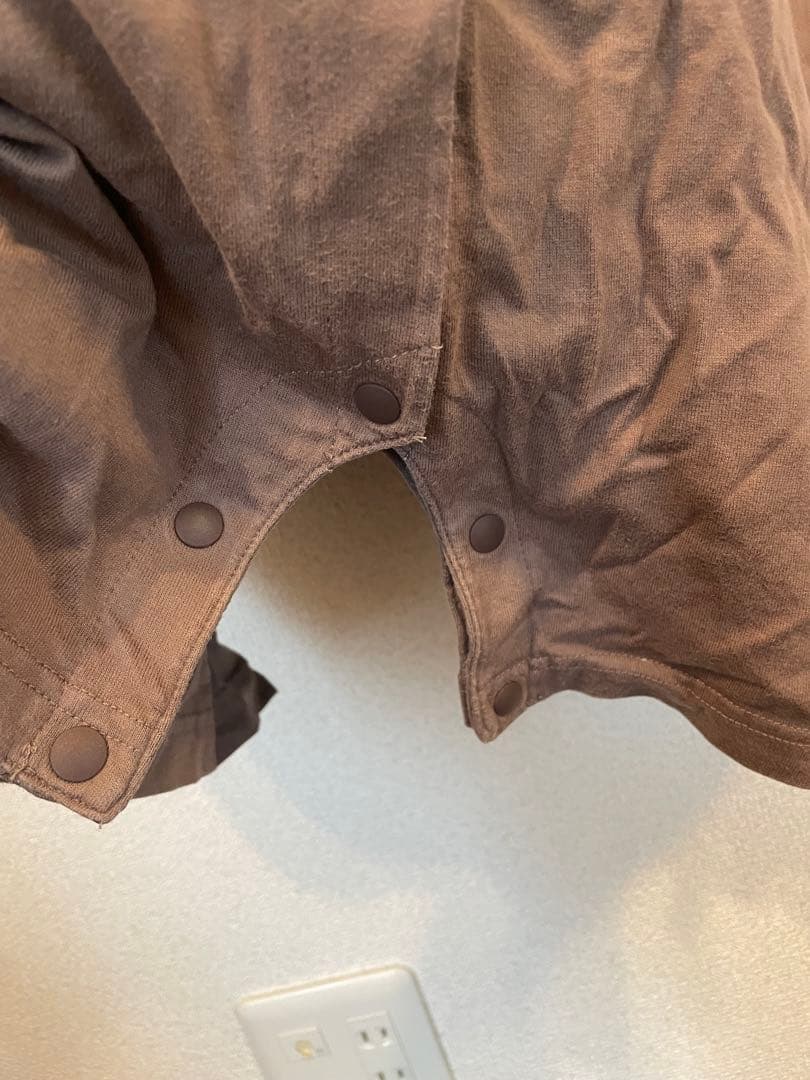 <br>sleeves <br>can