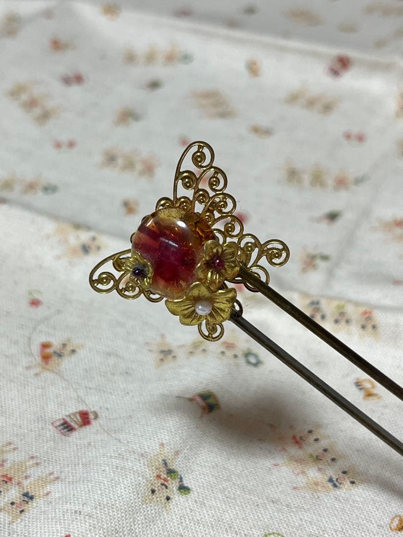 metal hairpin