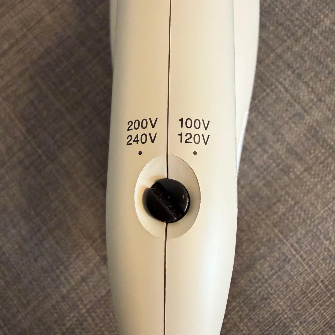 mod'hair Overseas Hair Dryer White