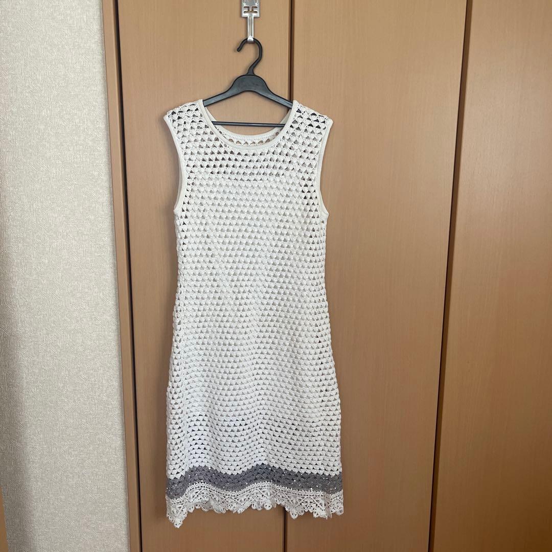Otto White Sleeveless Knee-Length Dress with Lace Knit