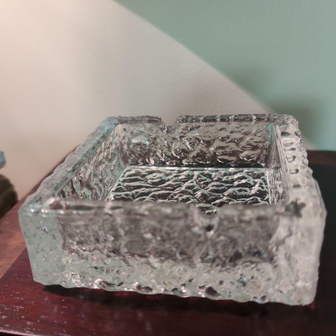 New, unused Maruman tabletop lighter, cigarette case, and ashtray set.