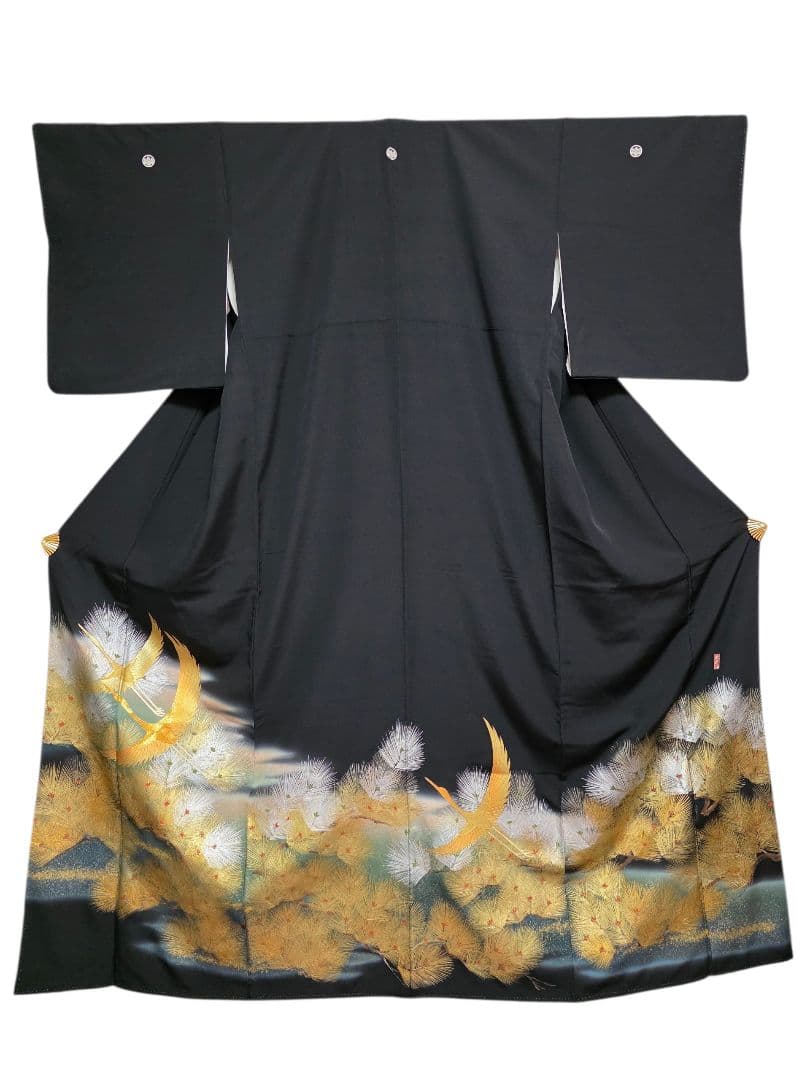 Authentic silk black formal kimono (Kurotomesode) with five crests, double-layered lining (hibi-shitate), gold leaf accents, artist signature/seal.