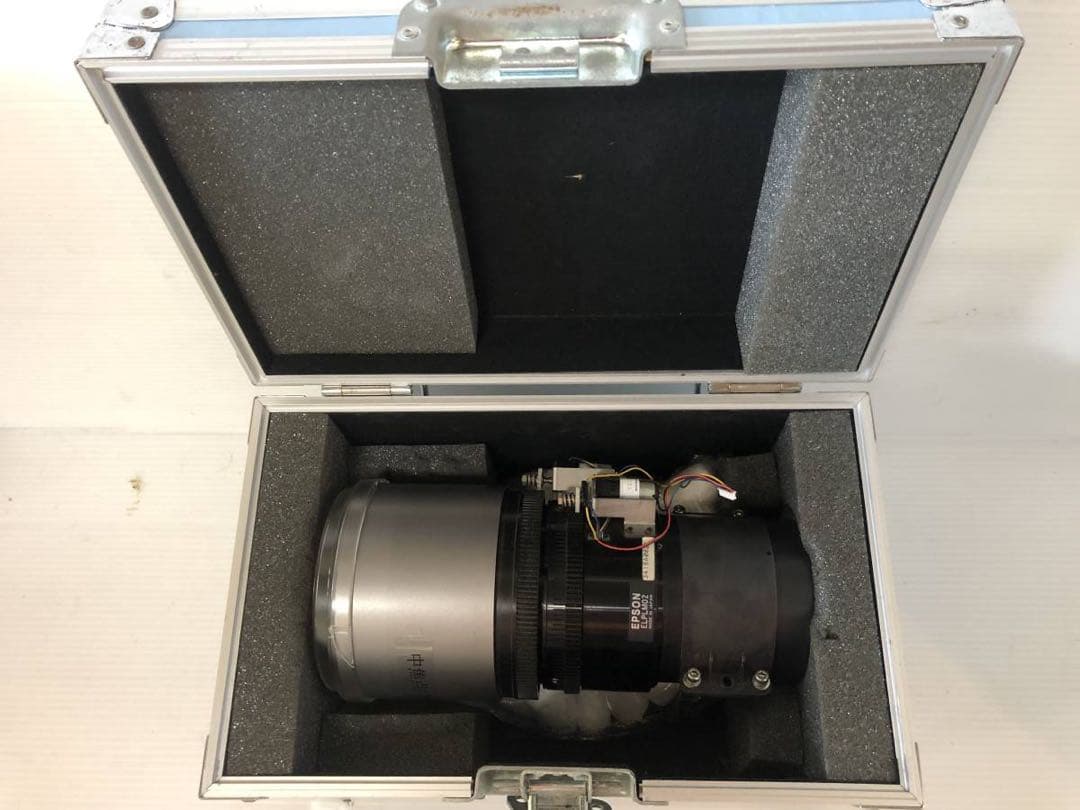 Medium-throw zoom lens ELPLM02 made in Japan for EPSON EMP-8300 etc.