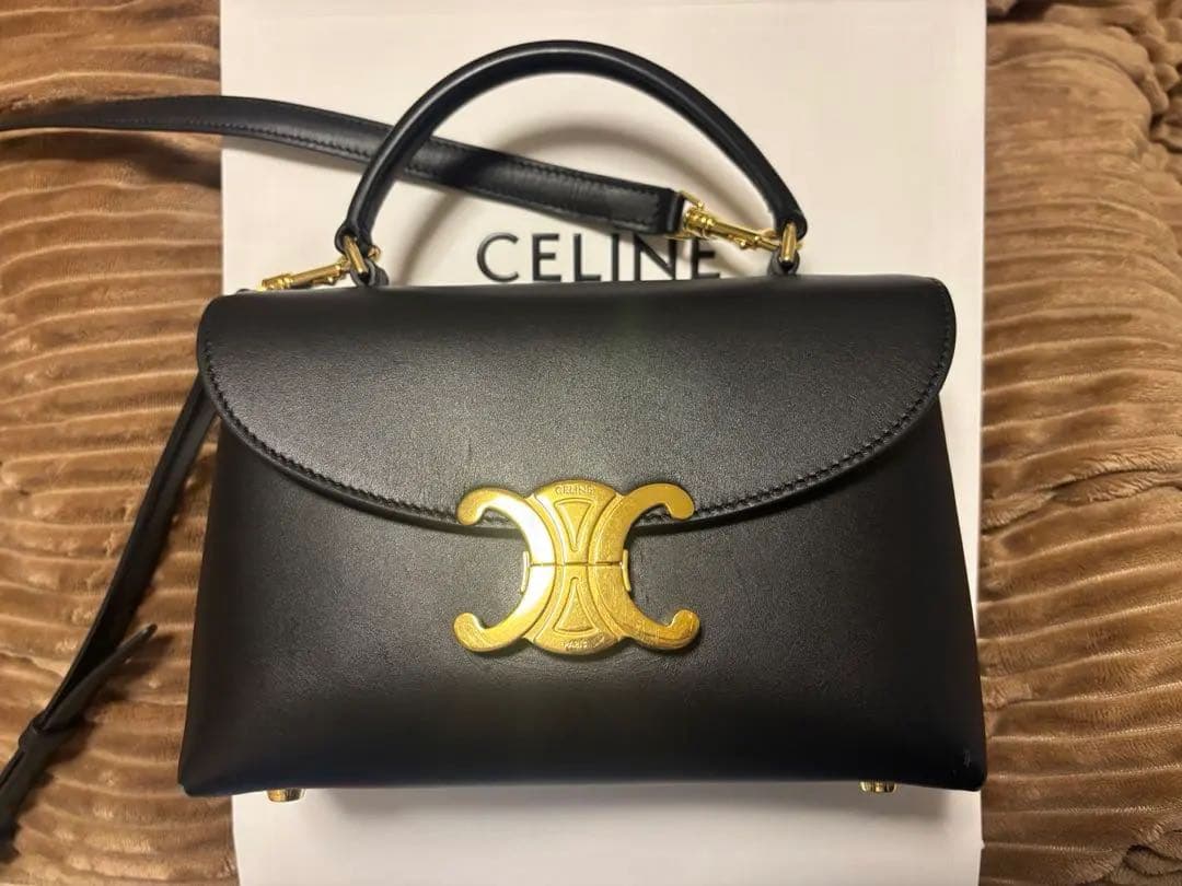 CELINE <div class=gnlqyh