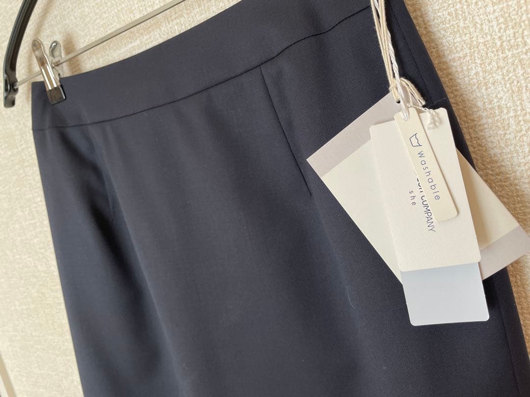 navy skirt