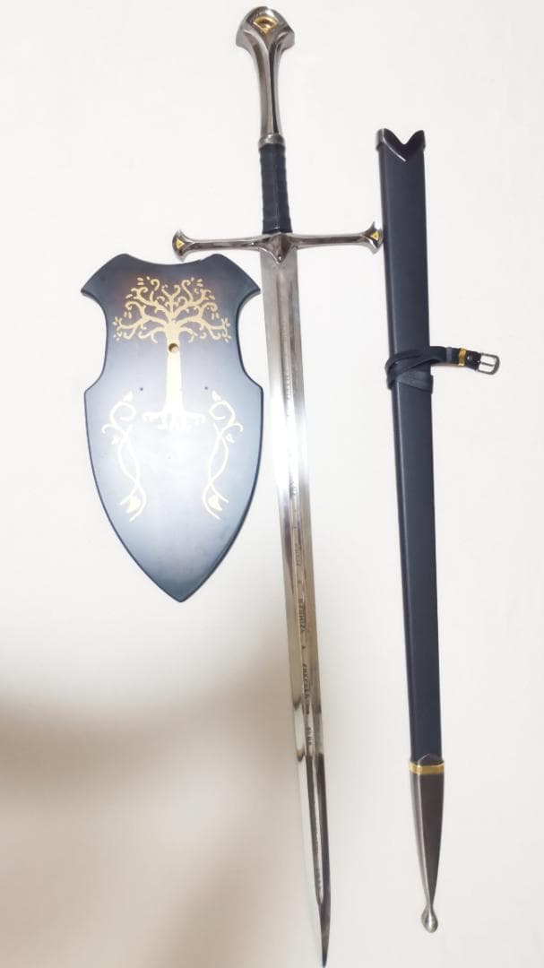 Lord of the Rings Anduril Metal Replica Sword (Display/Western Sword) Art Piece